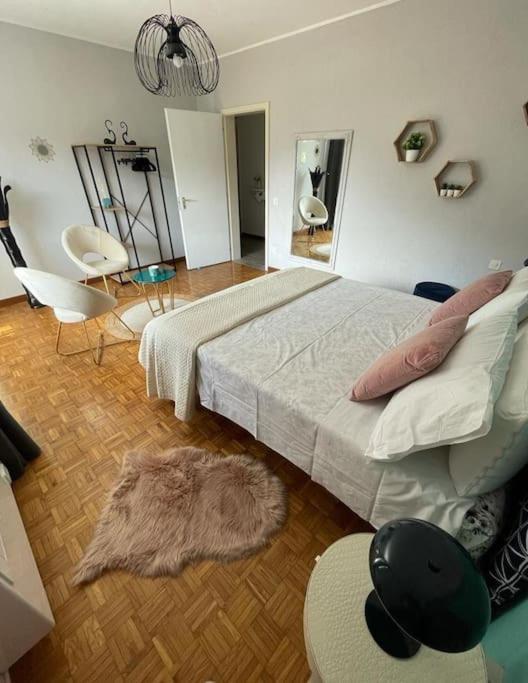 Charming Penthouse Near Como Lake Кьяссо Экстерьер фото