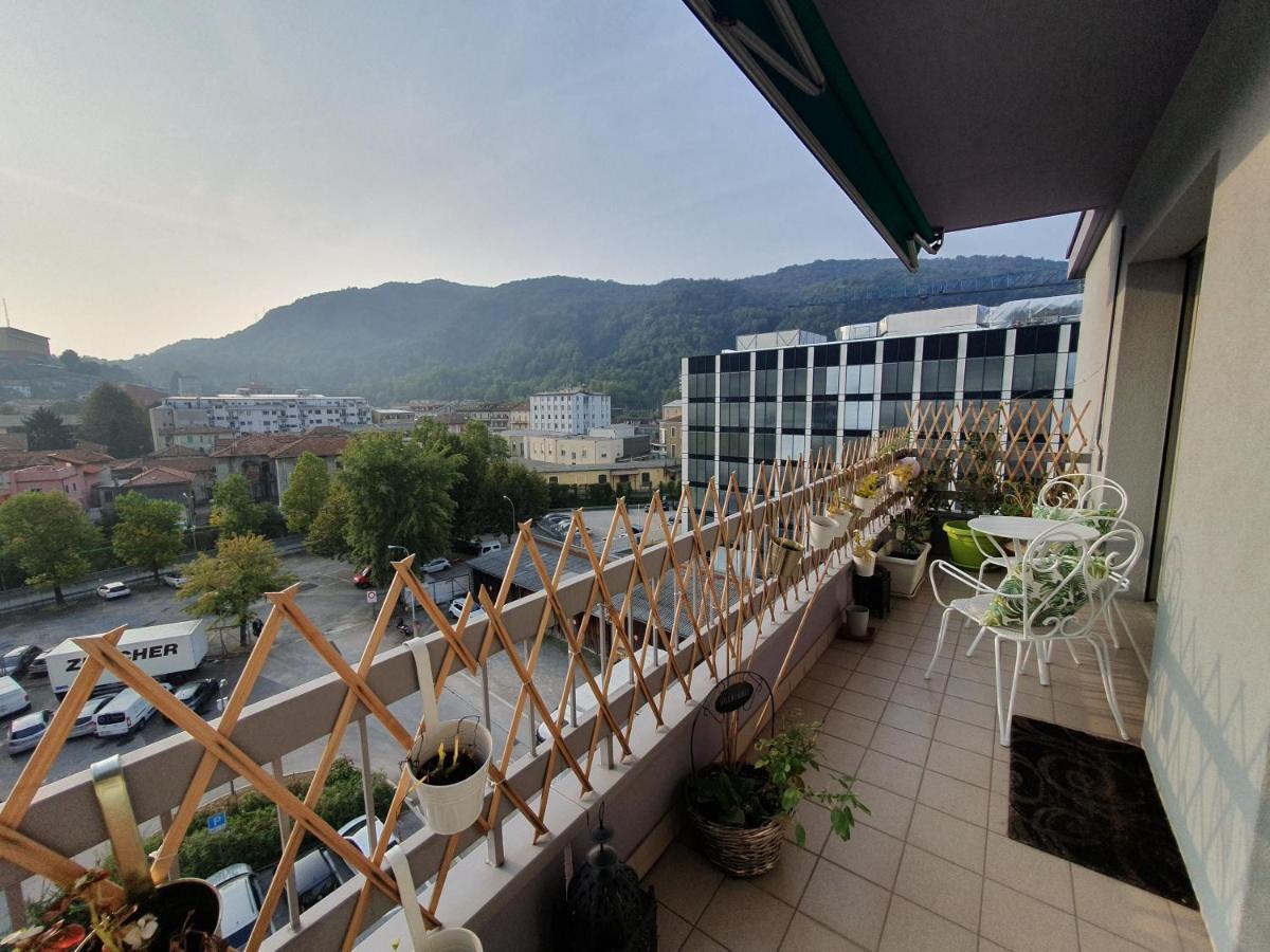Charming Penthouse Near Como Lake Кьяссо Экстерьер фото